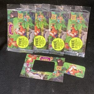 5 Disney Jungle Book Magnetic Picture Frame with Green and Yellow Jungle Accents